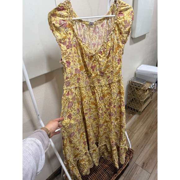 Old Navy Dresses & Skirts - Old Navy Yellow Floral Smocked Waist Midi Dress Pockets Ruffle Cap Sleeve Large